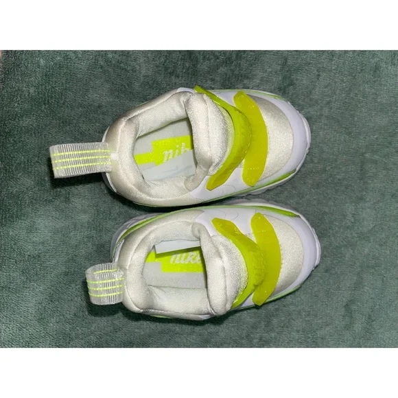 Nike Toddler Air Max’s - Picture 2 of 4